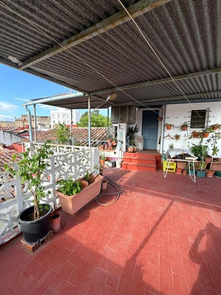Foto d7c94041-92be-4f87-ba7b-cfa3c1497ece. Casa a Casco Antiguo Badajoz