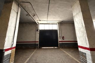 Aparcament cotxe a Centro