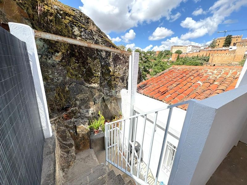 Foto ab47a3d2-85bf-46c4-99ce-a811e45e60e8. Casa a Casco Antiguo Cáceres