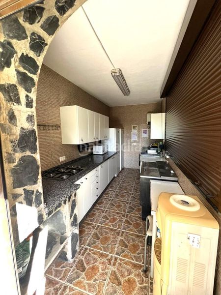 Foto 372c72b0-adca-43b2-a383-6803e98d3f36. Casa amb piscina a Carretera de Sevilla - Los Montitos Badajoz