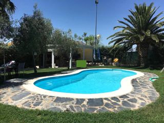 Haus in Carretera de Sevilla - Los Montitos. Se vende complejo turístico con 5 bungalows en valverde
