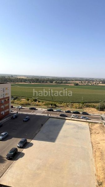 Foto bfcfcd4b-7611-47b8-a877-3292cc39948b. Pis amb aparcament a Golf Guadiana Badajoz
