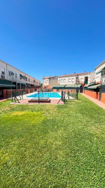 Foto 79c5d849-b88b-474c-b2dc-504755342237. Casa amb aparcament piscina a pedanías de Badajoz Badajoz