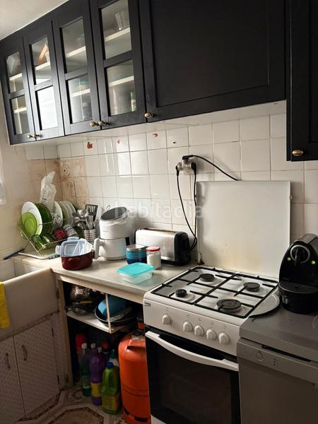 Foto dd553cc1-b9b9-4e0d-92ce-825d987b0b2b. Piso  3 habitaciones con balcón y ascensor en primado reig – metro, tranvía y centro a un paso en Valencia