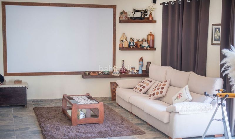 Foto bef59a73-9557-470b-b623-92c0dbc93d48. Casa a carrer eixample 30 a Vilobí del Penedès