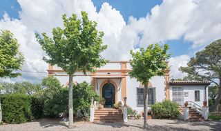 Casa  Carrer sant francesc. Gran finca con dos casas independientes en plena naturaleza