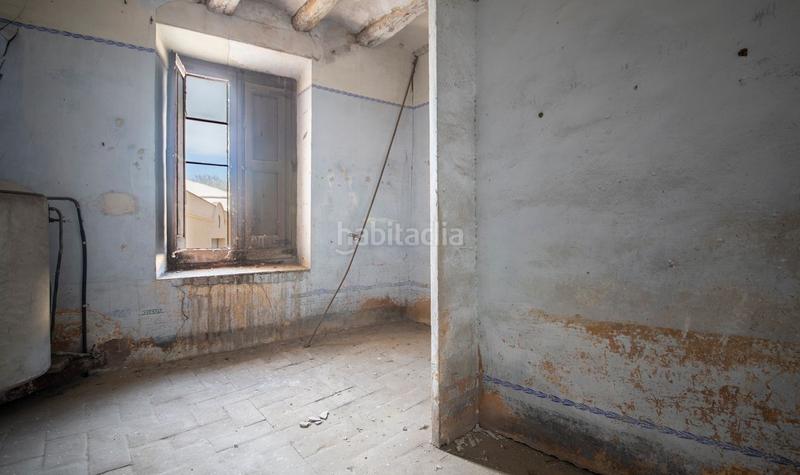 Foto 5f1fea86-bd5d-4d10-a70f-f9b1ecd37322. Edificio  singular en venta en Torrelavit