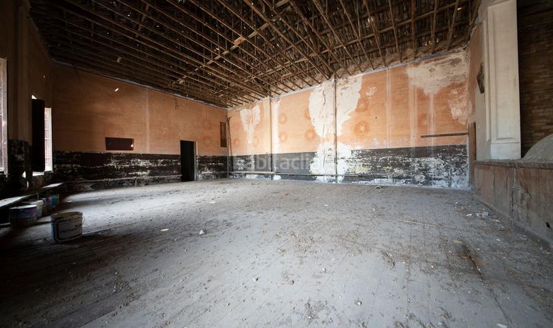 Foto c135efa7-832d-4bb5-bb35-9f877a7a72fd. Edificio  singular en venta en Torrelavit