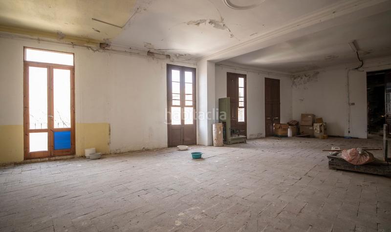 Foto ede4a7dd-50ef-4b75-a157-6164addef4bd. Edificio  singular en venta en Torrelavit