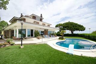 Casa  Avinguda de la galera. Exclusiva villa de lujo en un acantilado
