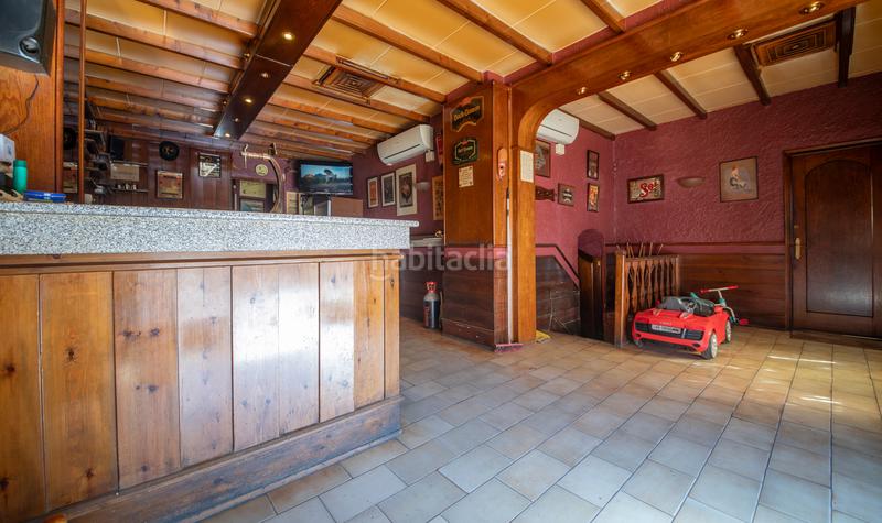 Foto 32fa4567-3866-44df-a43a-9a403d5753f9. Casa ocasión única de vivienda y negocio en venta en Puigdàlber