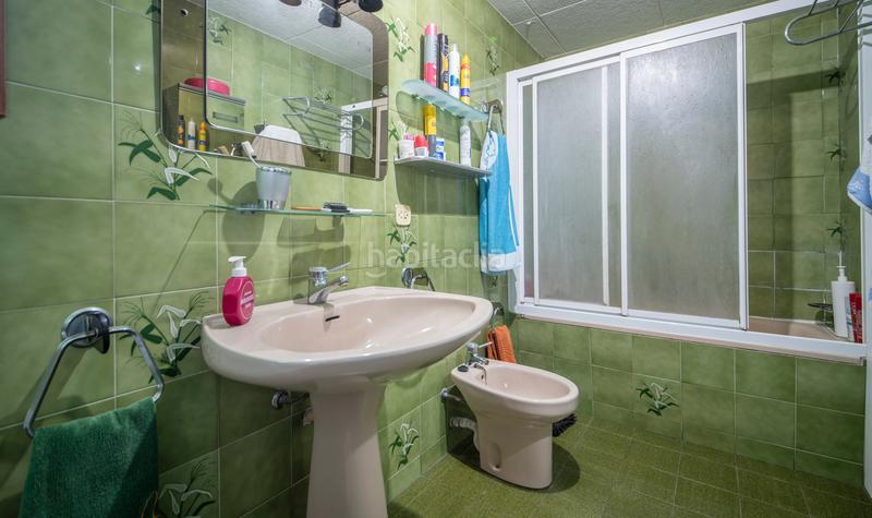 Foto ac5e5b74-6415-4f2b-b107-74590d93678f. Casa ocasión única de vivienda y negocio en venta en Puigdàlber
