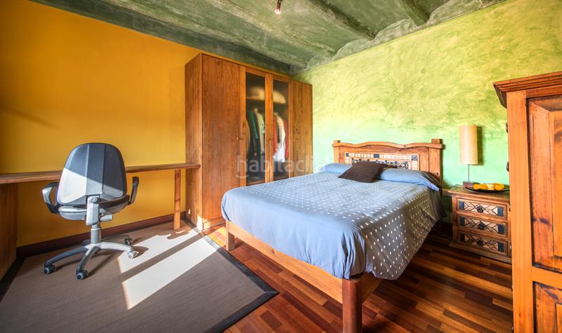 Foto e56c4d23-ce9d-4086-91d6-5783d63030fc. Casa ocasión única de vivienda y negocio en venta en Puigdàlber