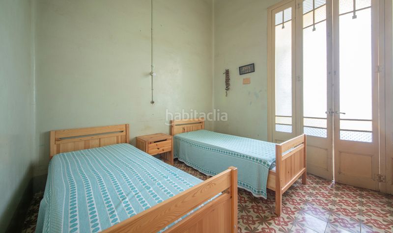 Foto 28e29158-06a6-438b-ba78-8f6934866a1f. Casa amb xemeneia aparcament a Llacuna (La)