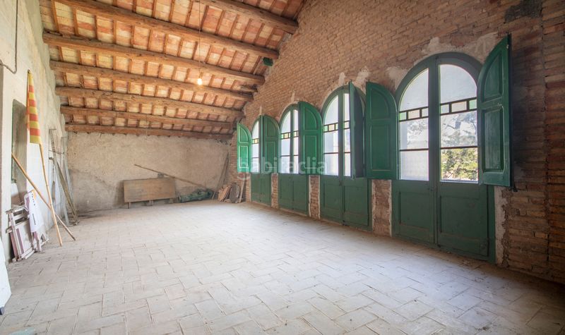 Foto 6314bf1c-f709-45c5-bedc-420ad950d682. Casa amb xemeneia aparcament a Llacuna (La)