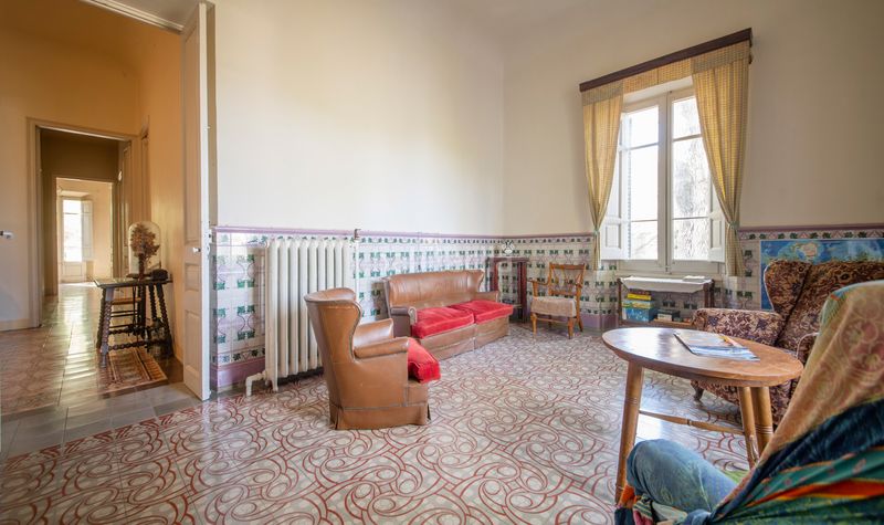 Foto 787eae2a-bea3-493a-8267-967185e37b11. Casa amb xemeneia aparcament a Llacuna (La)