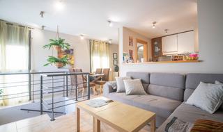 Maison jumele dans Carrer sant sebasti 10. Preciosa casa adosada en venta en piera