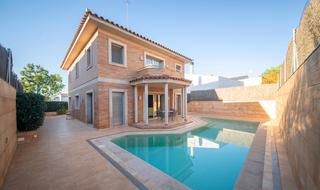 Maison  Passatge de la serra d'ancosa. Amplia casa familiar en la mejor zona de vilafranca