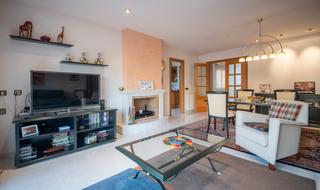 Chalet à Olèrdola. Encantadora casa elegante con jardín en el corazón de moja