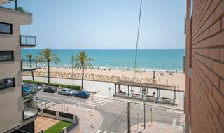 Apartament  Carrer del miño. Apartamento en venta en 1a línea de playa