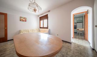 Haus  Carrer màlaga. Casa de obra vista en santa margarida de montbui