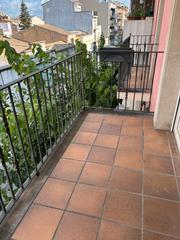 Miete Etagenwohnung in Carrer de santa clara 32. Espacioso y luminoso piso en alquiler en el centro de vilafranca