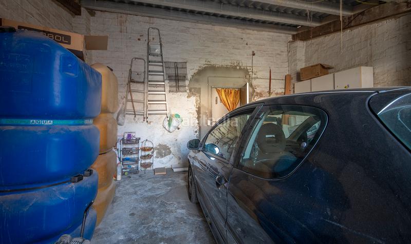 Foto 2f827eb0-8591-475d-8ce4-8ed53b29a472. Casa amb calefacció aparcament a Puigdàlber