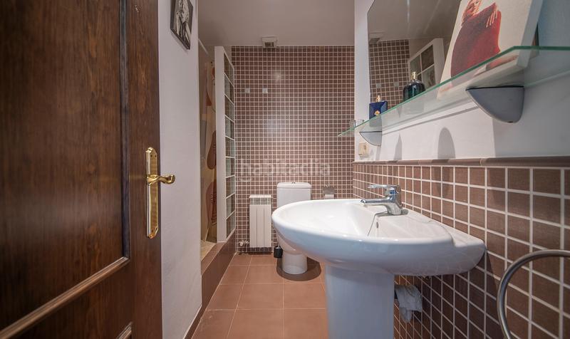 Foto c9d3e639-2dc1-4d71-8afc-0dd2034c4da5. Casa amb calefacció aparcament a Puigdàlber