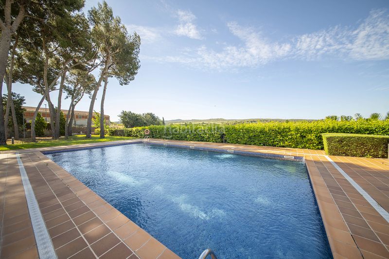 Foto e8da1eae-768d-44d7-8d56-cec4ad635104. Pis amb calefacció piscina a Olèrdola