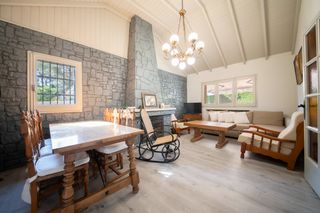 House in Mediona. Exclusiva vivienda con gran parcela y piscina en la font del bos