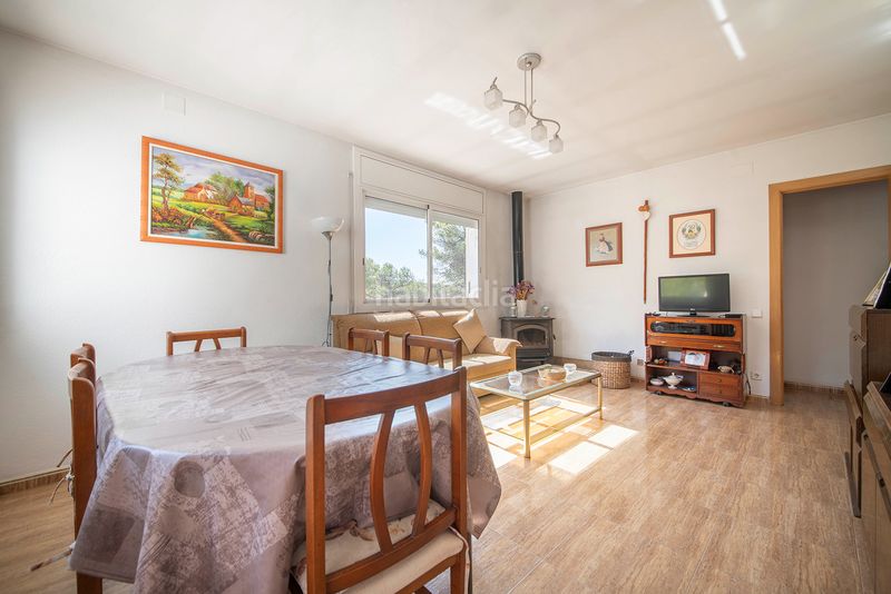 Foto 5418c77b-4281-480a-a626-e1bf04d32c94. Casa amb xemeneia aparcament a Querol