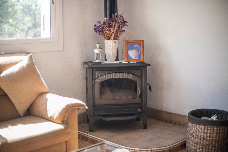 Foto b4c9eade-5d8d-424e-bb10-3f60d73ccd33. Casa amb xemeneia aparcament a Querol