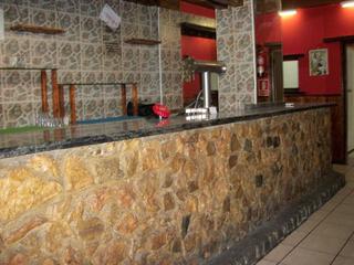 Geschäftsraum  Carrer g. Local comercial acondicionado como bar, con licencia.