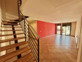 Rent Duplex in Sant Hilari Sacalm. Dúplex en alquiler en sant hilari de sacalm
