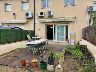Casa adossada a Sant sebastià s/n. Casa en venta en el pueblo de caldes de malavella
