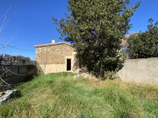 Casa  Costa brava. Casa de piedra esquinera en corçà