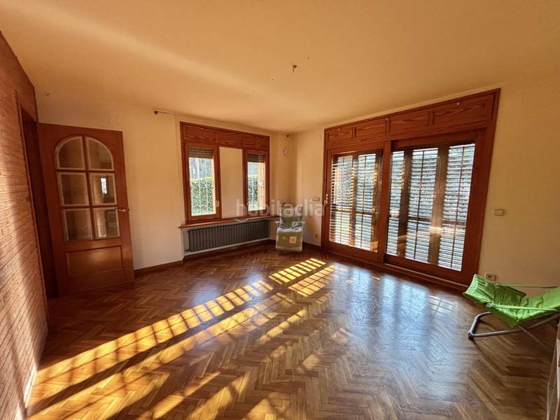 Foto 8fec4756-f718-41bc-bcec-97eb3685b13e. Casa  con jardín en Palau en Palau Girona