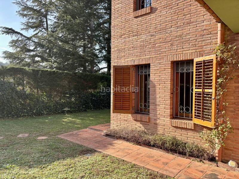 Foto ac3f0b1c-5384-4931-8c9f-6139303e3a49. Casa  con jardín en Palau en Palau Girona