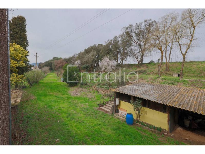 Foto f870134d-5d36-43be-853b-25bf4609a8f3. Bauernhof mit parking pool in Sant Gregori