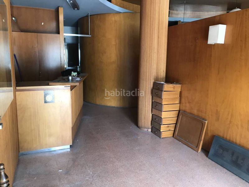 Foto 0f1516ed-635d-4670-8d52-8ffba6a4e4df. Local comercial a Banyoles