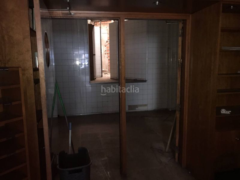 Foto 8840a572-3b5a-41b1-b86b-49135d08726d. Local comercial a Banyoles