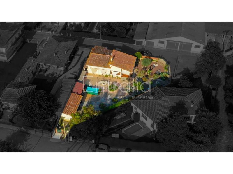 Foto 2489dced-3b27-4e96-905c-781593a0d73d. Casa amb calefacció aparcament piscina a Cervià de Ter