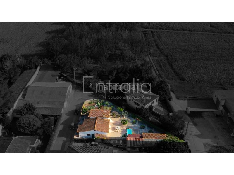 Foto cc215729-205a-43f4-a81a-5ef937993710. Casa amb calefacció aparcament piscina a Cervià de Ter