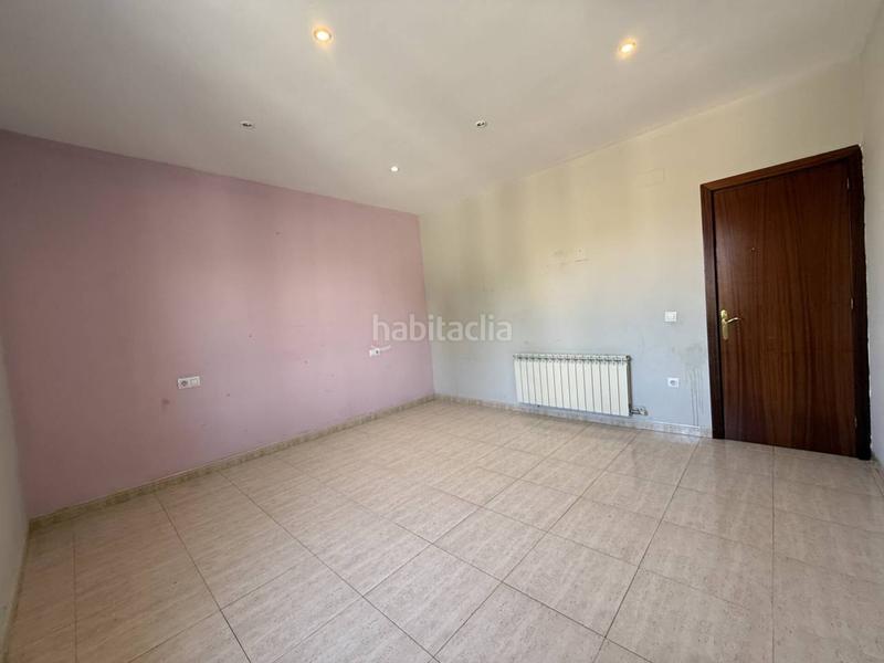 Foto 037460f4-fd83-46e3-b201-c4cf39f3d99b. Piso  en venta en Eixample Sud-Migdia Girona