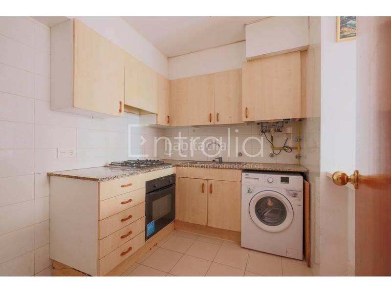 Foto 637a5abe-d3cb-468d-8e7b-979626ba412d. Etagenwohnung mit heizung parking in Creu de la Mà Figueres