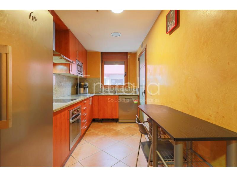 Foto 1de7e25b-ff3b-4a18-a648-0741b31049aa. Pis amb calefacció aparcament a Bescanó