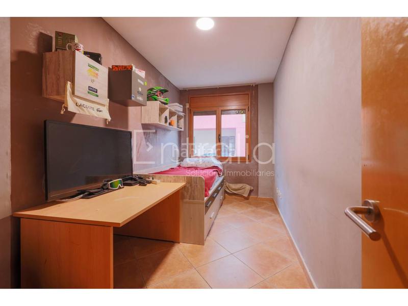 Foto 856cf99c-e759-41d8-a236-b92459fd0c0c. Pis amb calefacció aparcament a Bescanó