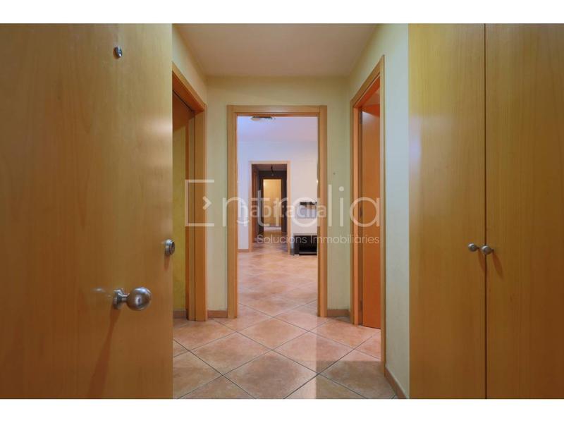 Foto 8d9bcf55-7c05-4d8e-a111-1f21325df3e9. Pis amb calefacció aparcament a Bescanó