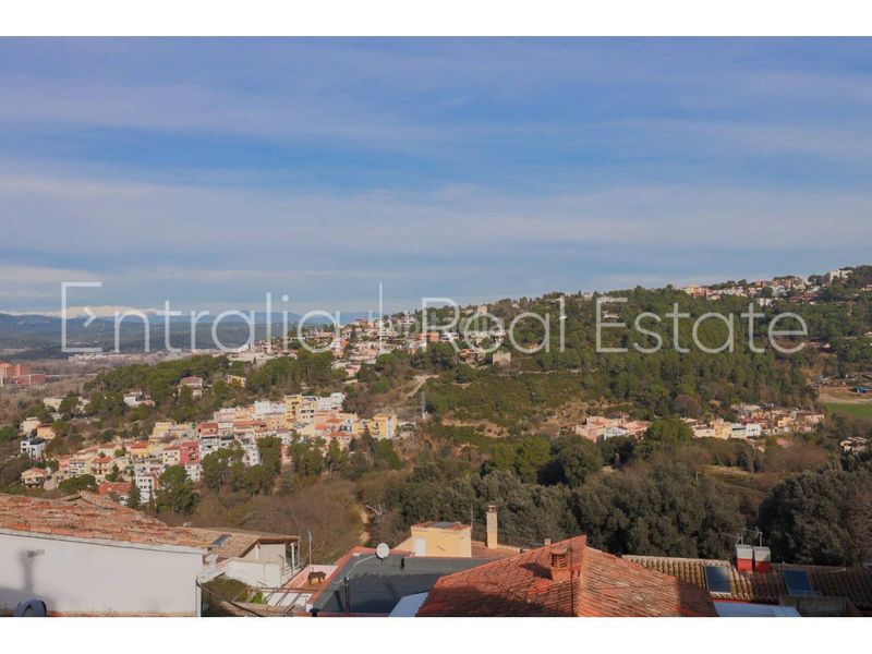 Foto 3b117080-f07e-4636-a9ba-44e33b646bb0. Pis amb calefacció a Centre-Barri Vell Girona