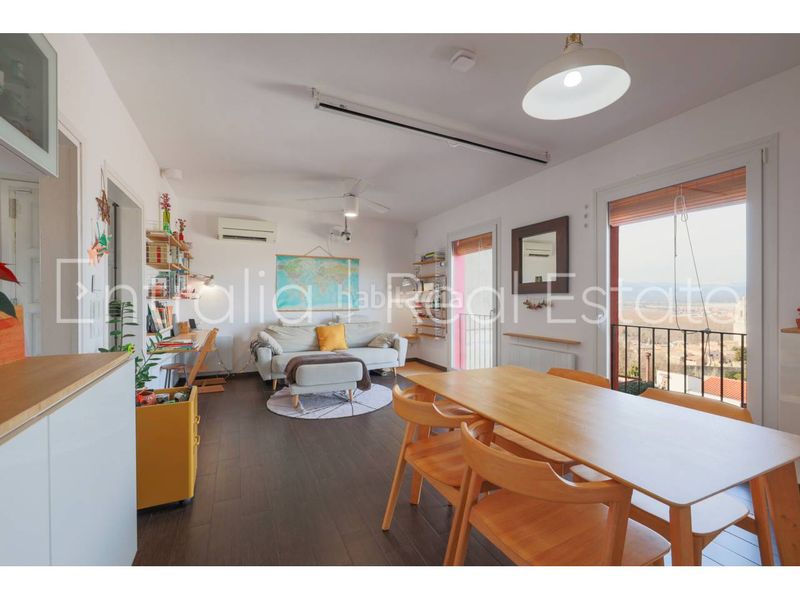 Foto fda364ee-684d-4be2-8b10-70d78bbcd8cd. Pis amb calefacció a Centre-Barri Vell Girona